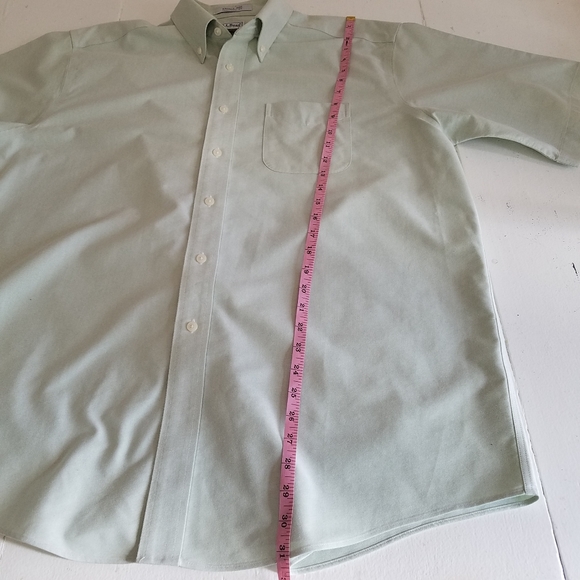 L.L. Bean Short Sleeve button down Oxford Shirt Wrinkle Free - Picture 4 of 7